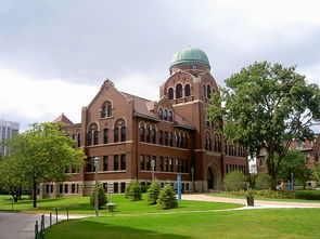 芝加哥洛约拉大学